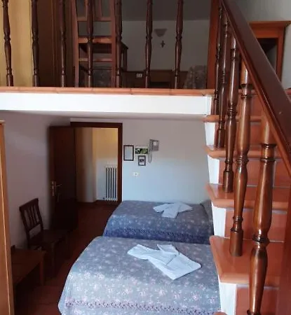 Casa Del Terziario * Asís